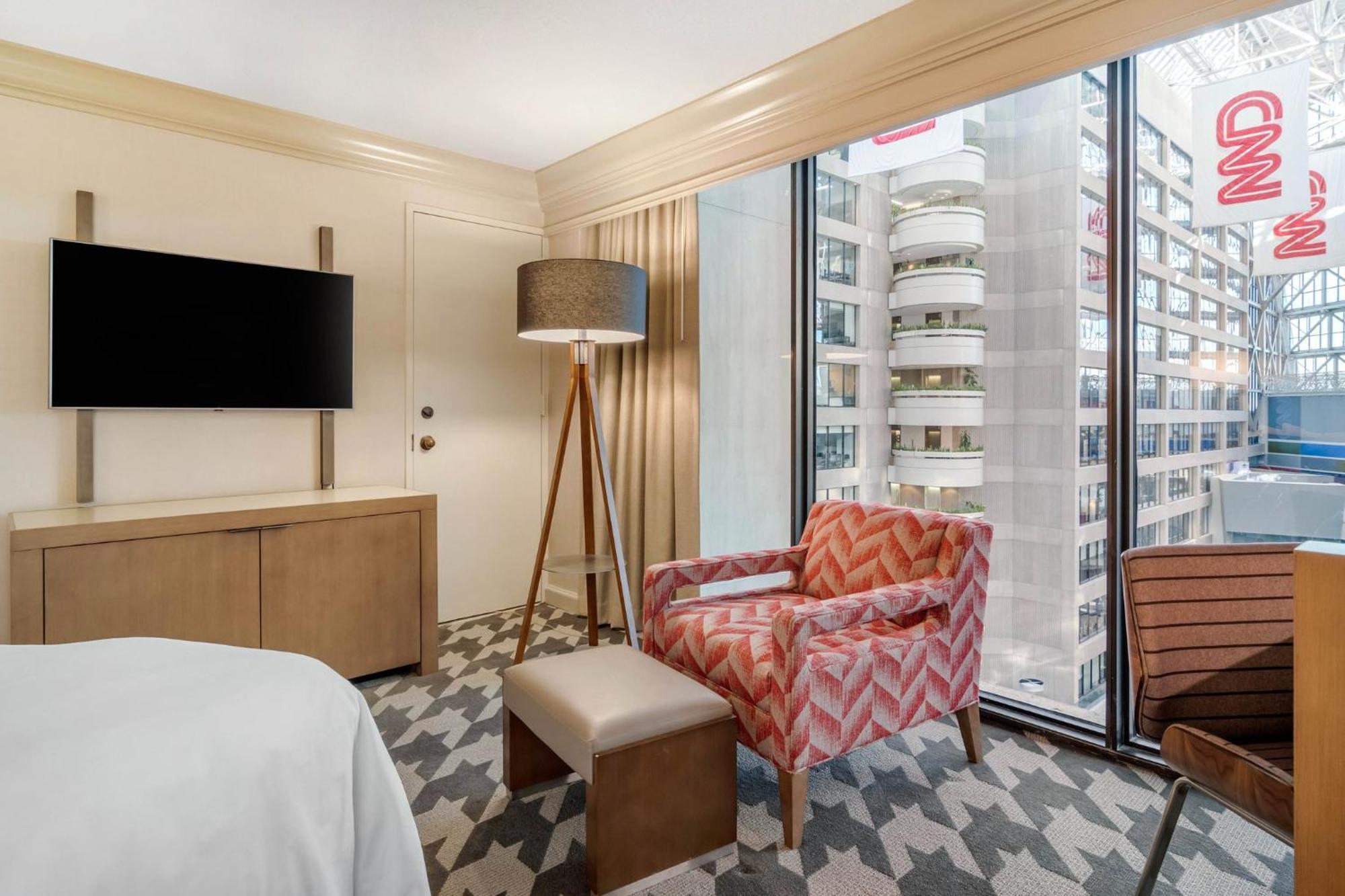 ADA Deluxe Room 1 King Bed