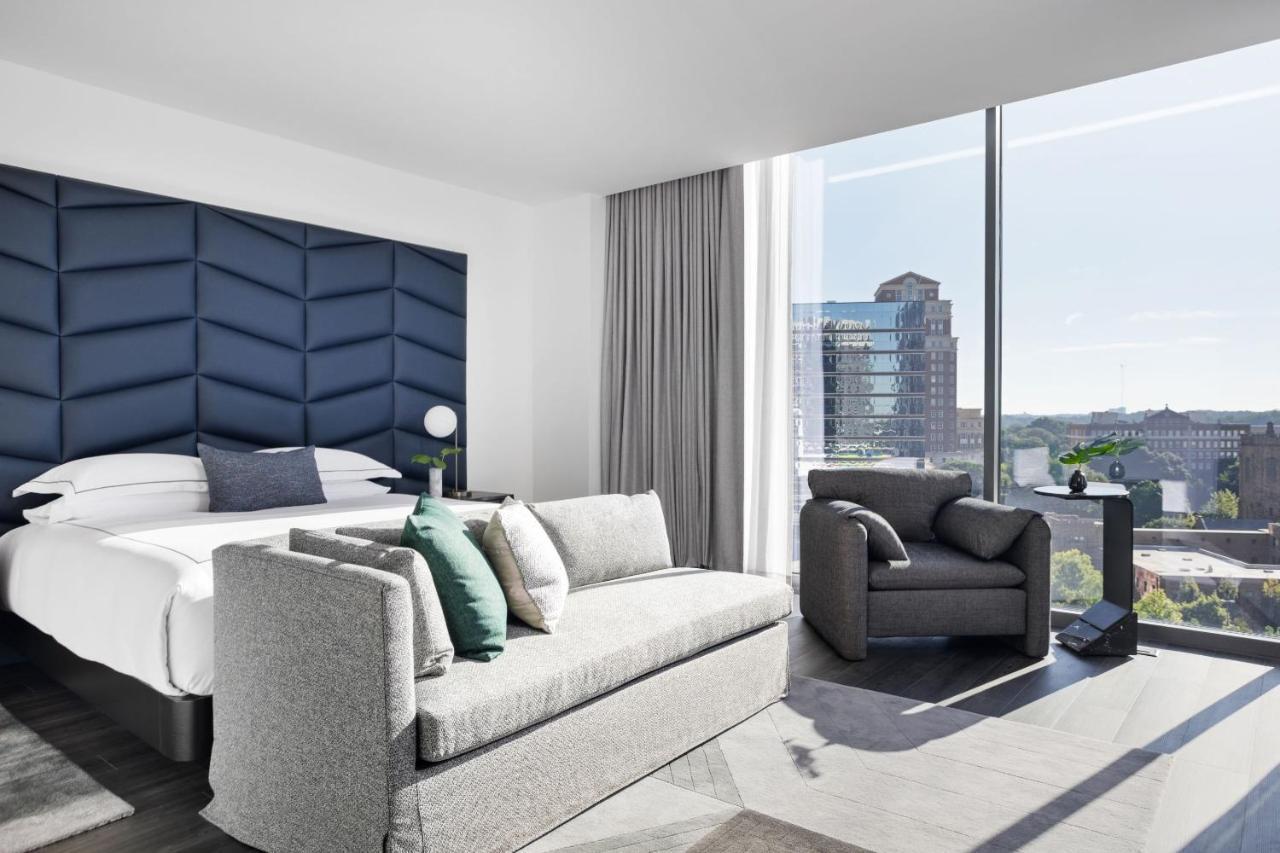 King Suite with Panoramic View