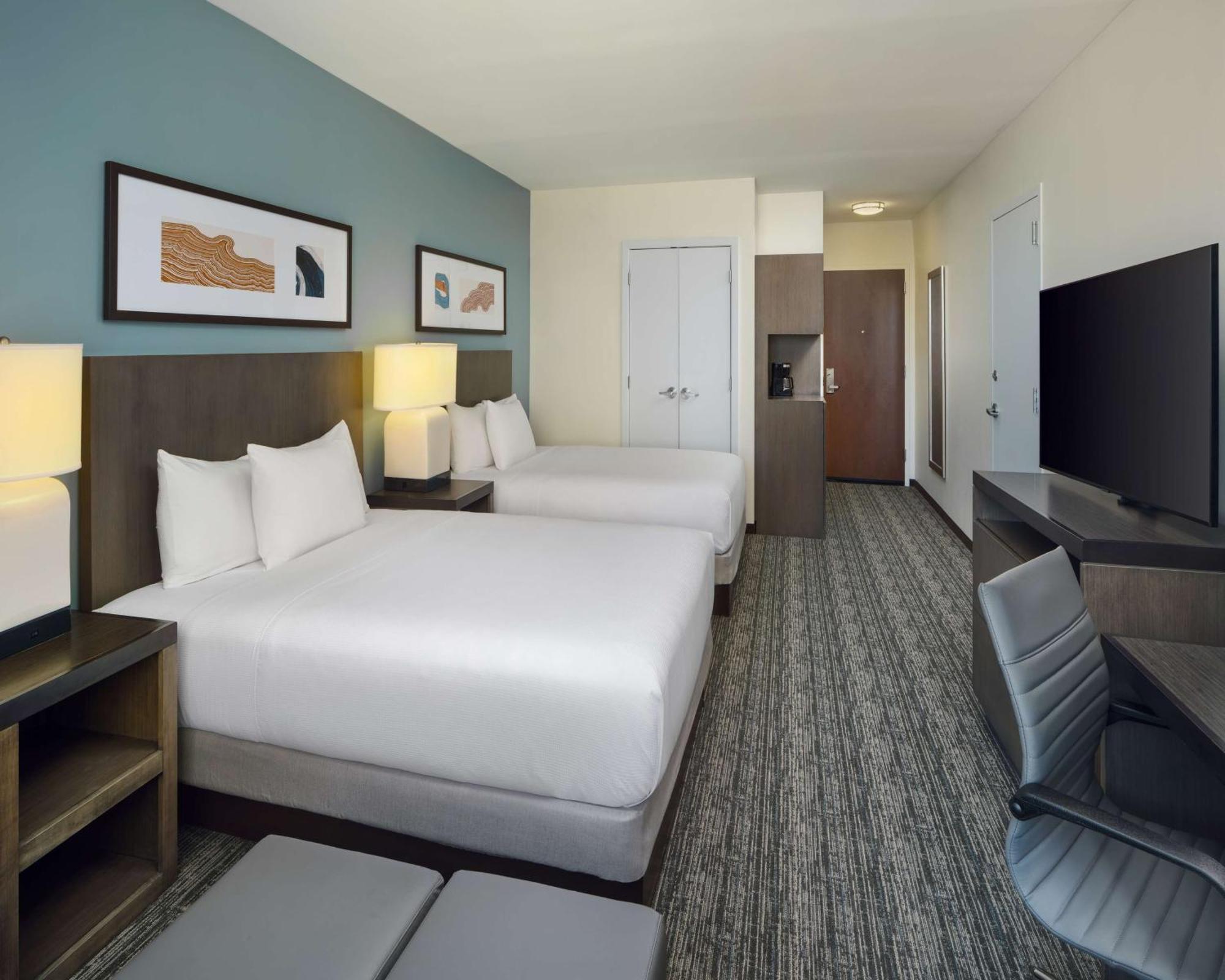 Queen Room Two Queen Beds