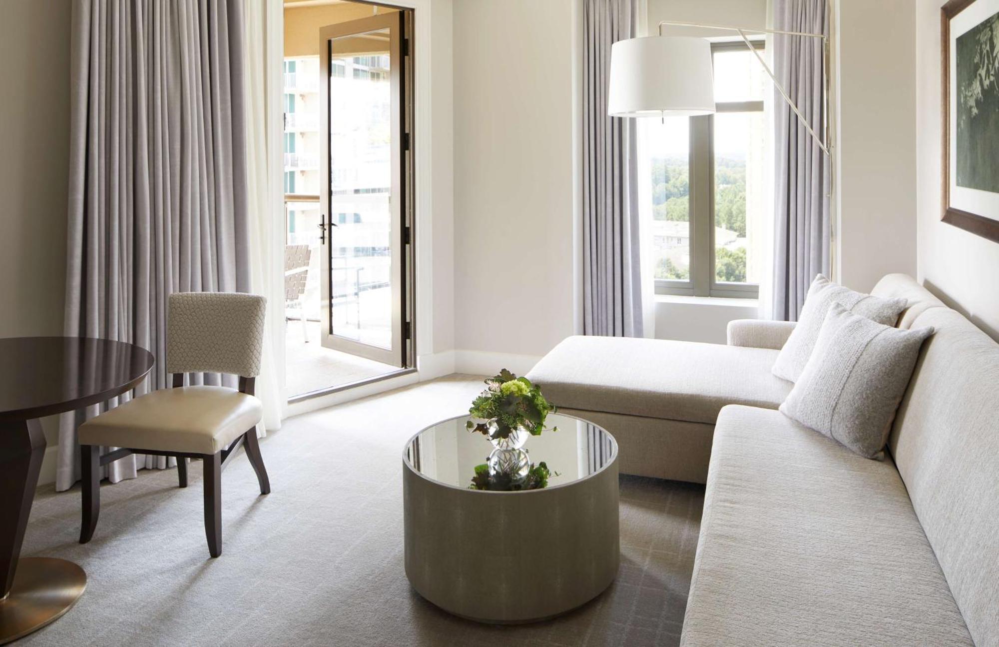 One-Bedroom King Suite Two Terraces