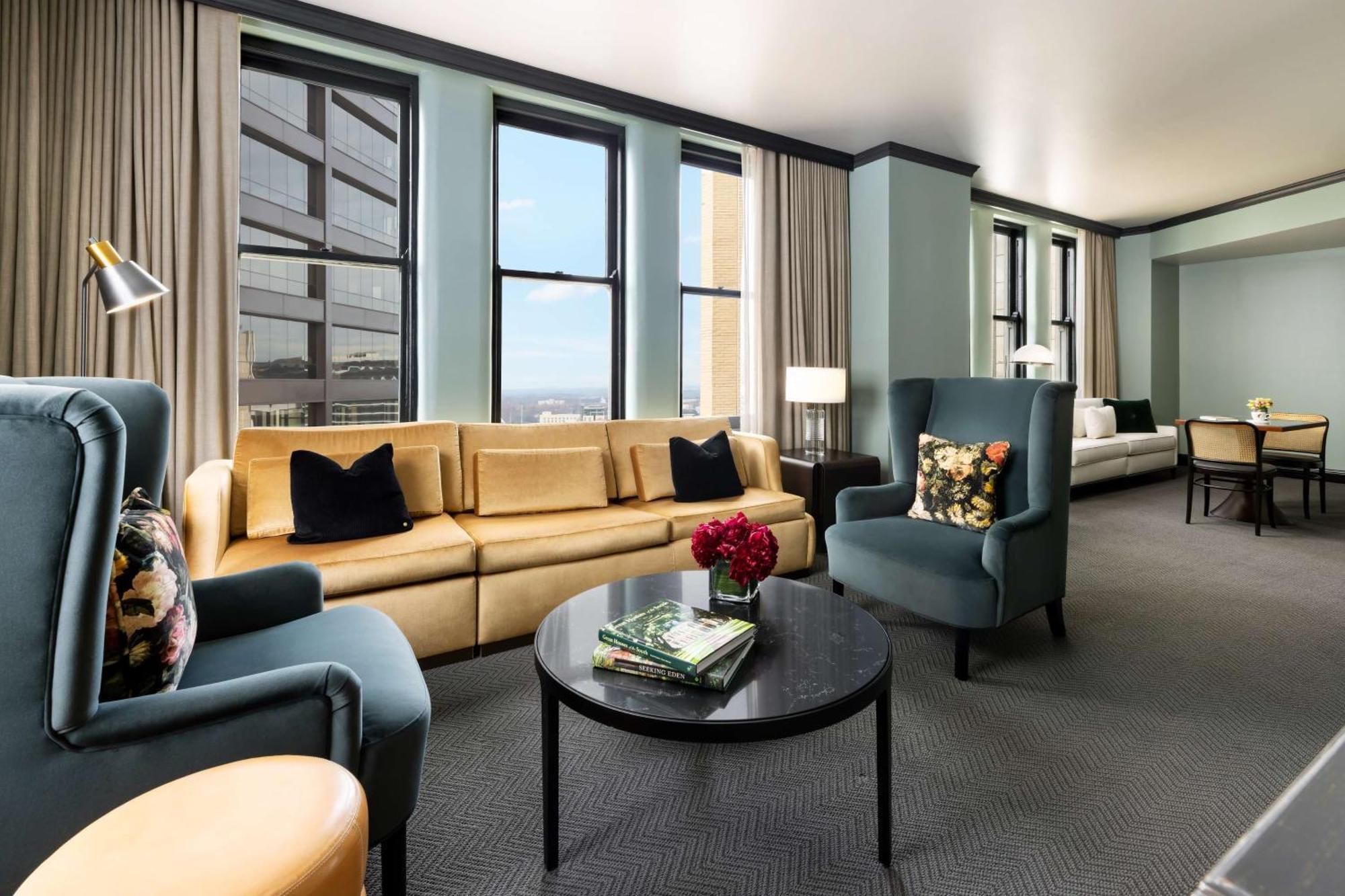 One-Bedroom King Suite City View