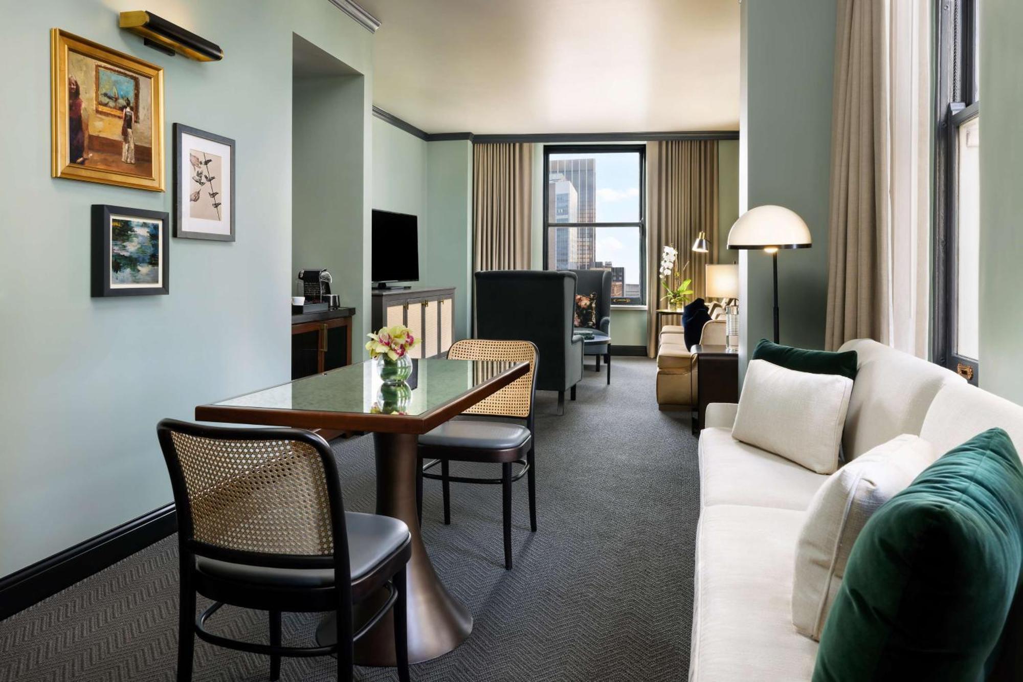 One-Bedroom King Suite City View