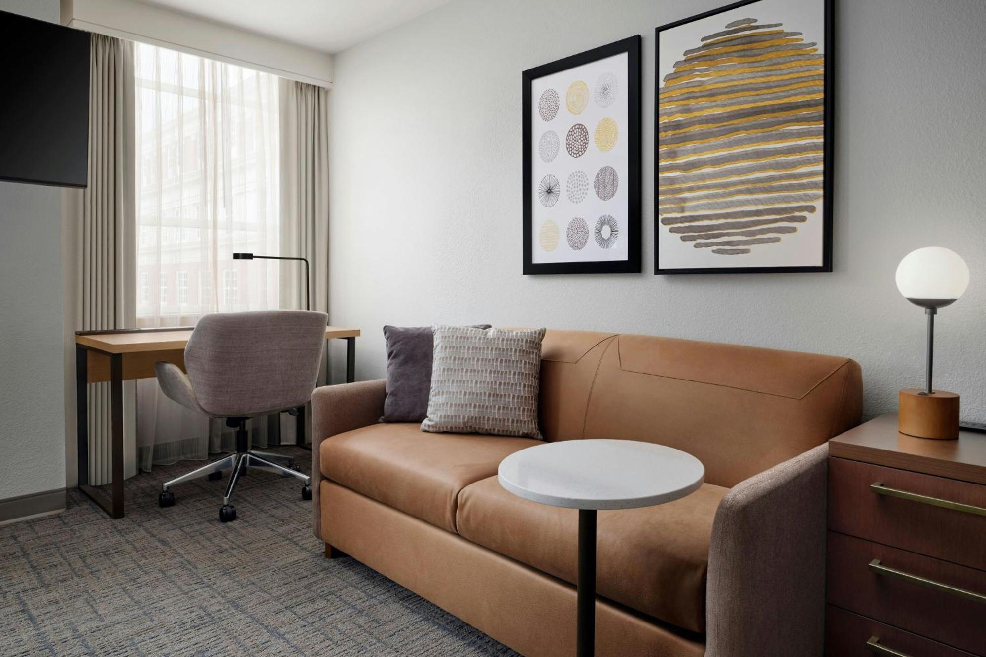 One-Bedroom Queen Suite Sofa Bed