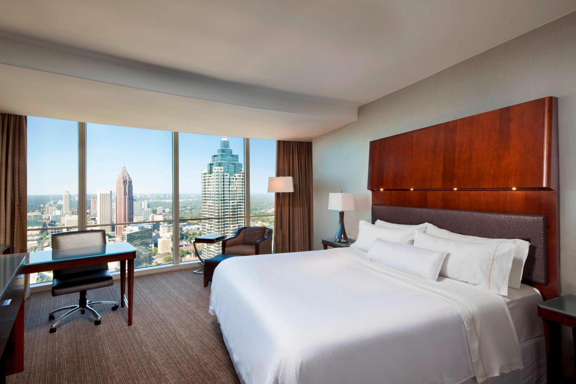 Guest room 1 King Skyline view High floor
