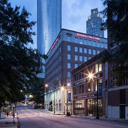 Hampton Inn & Suites Atlanta-Downtown-3